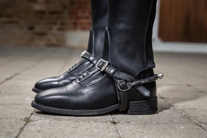 Dyon Spur Straps Leather