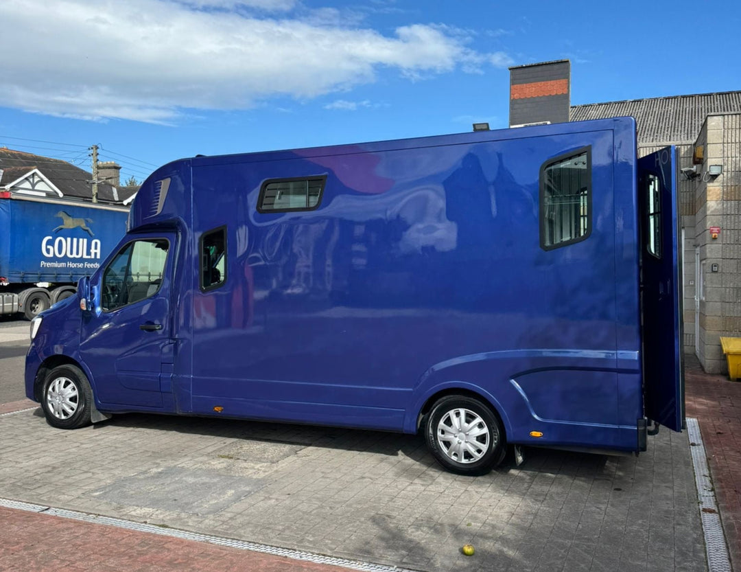 Theault - ProTeo 5L Switch Horsebox (2022)