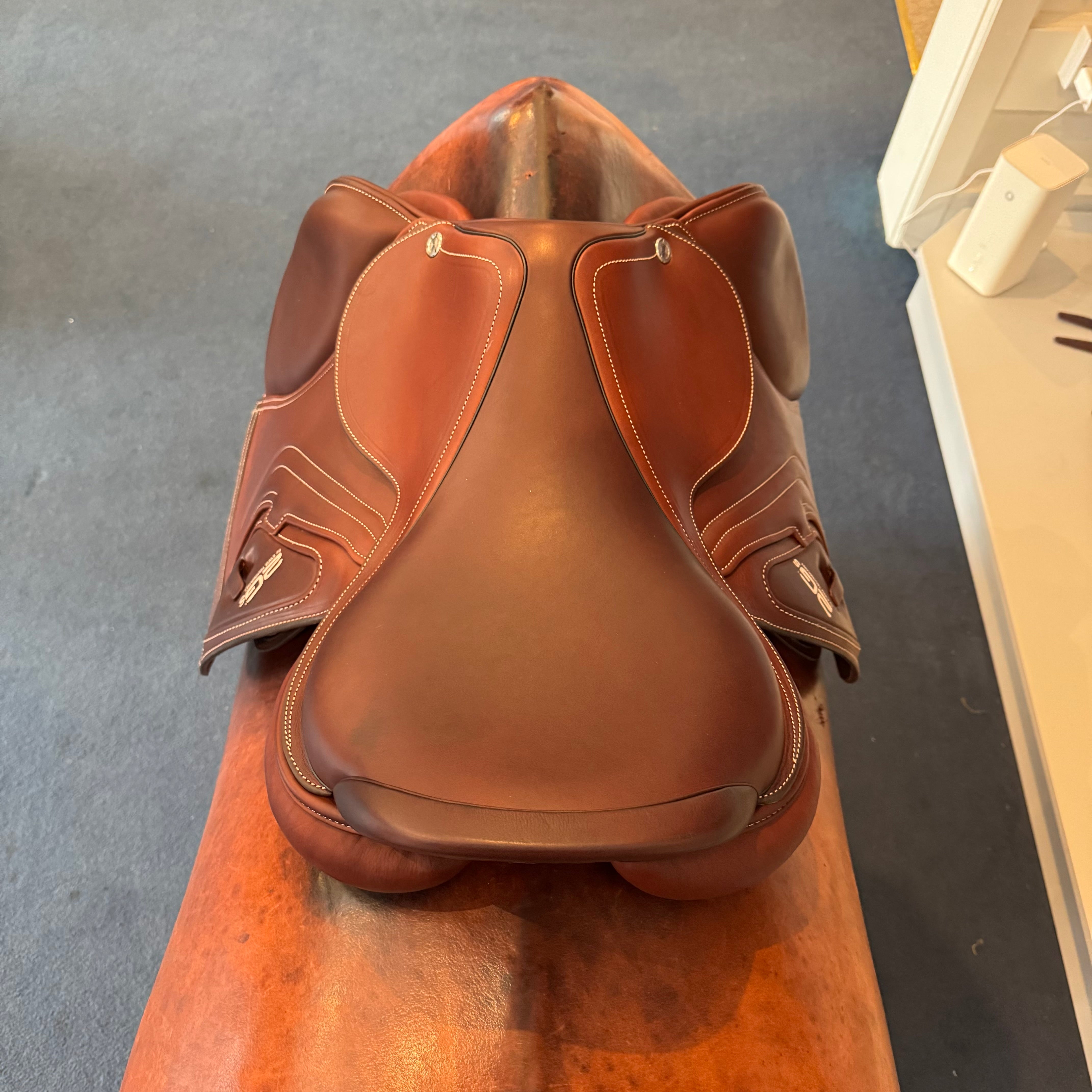 CWD - 2Gs Saddle 17.5 inch (2025) – Equijump Ltd