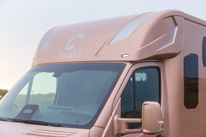 Theault - Aero Sprinter Horsetruck