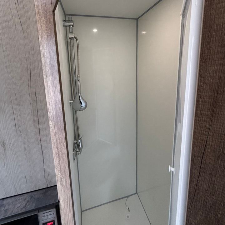 ANKA - 2-Stall Horse Trailer with Living, 3.5T MAM (2026)