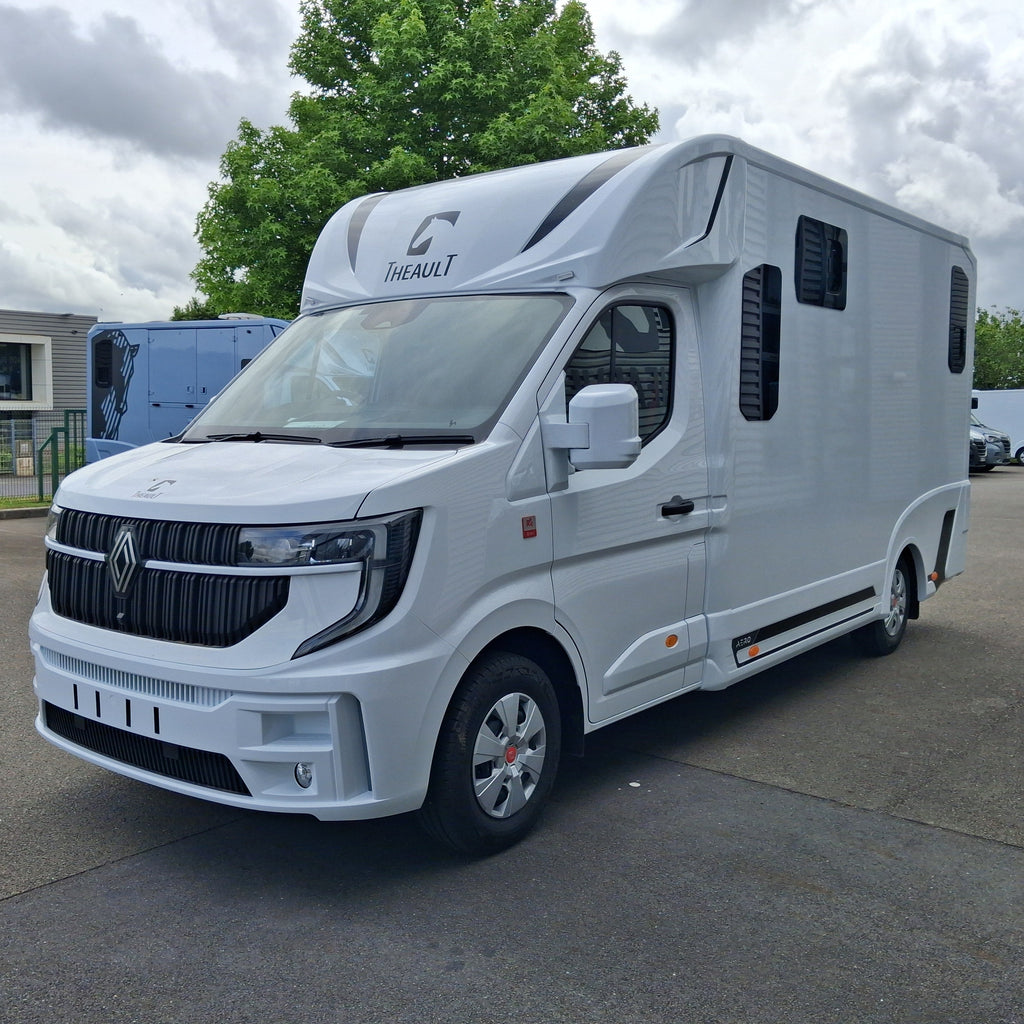 Theault - Aero Master 5L Horsebox (2026)