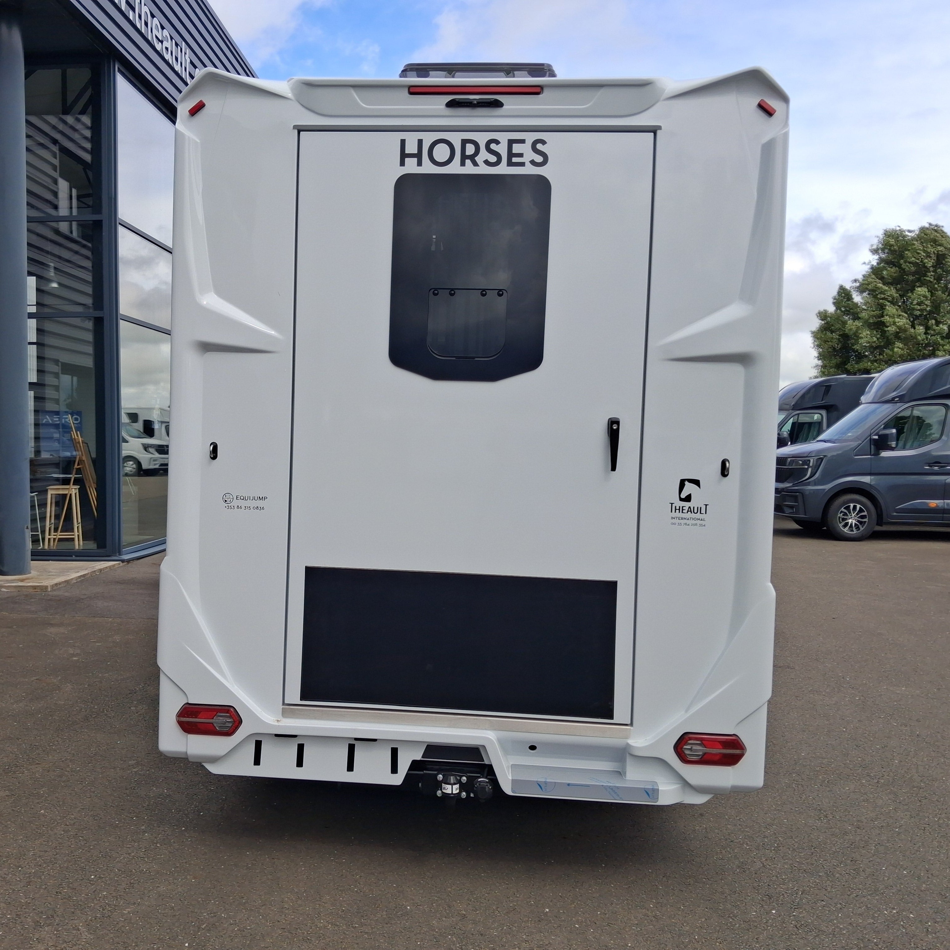 Theault - Aero Master 5L Horsebox (2026)
