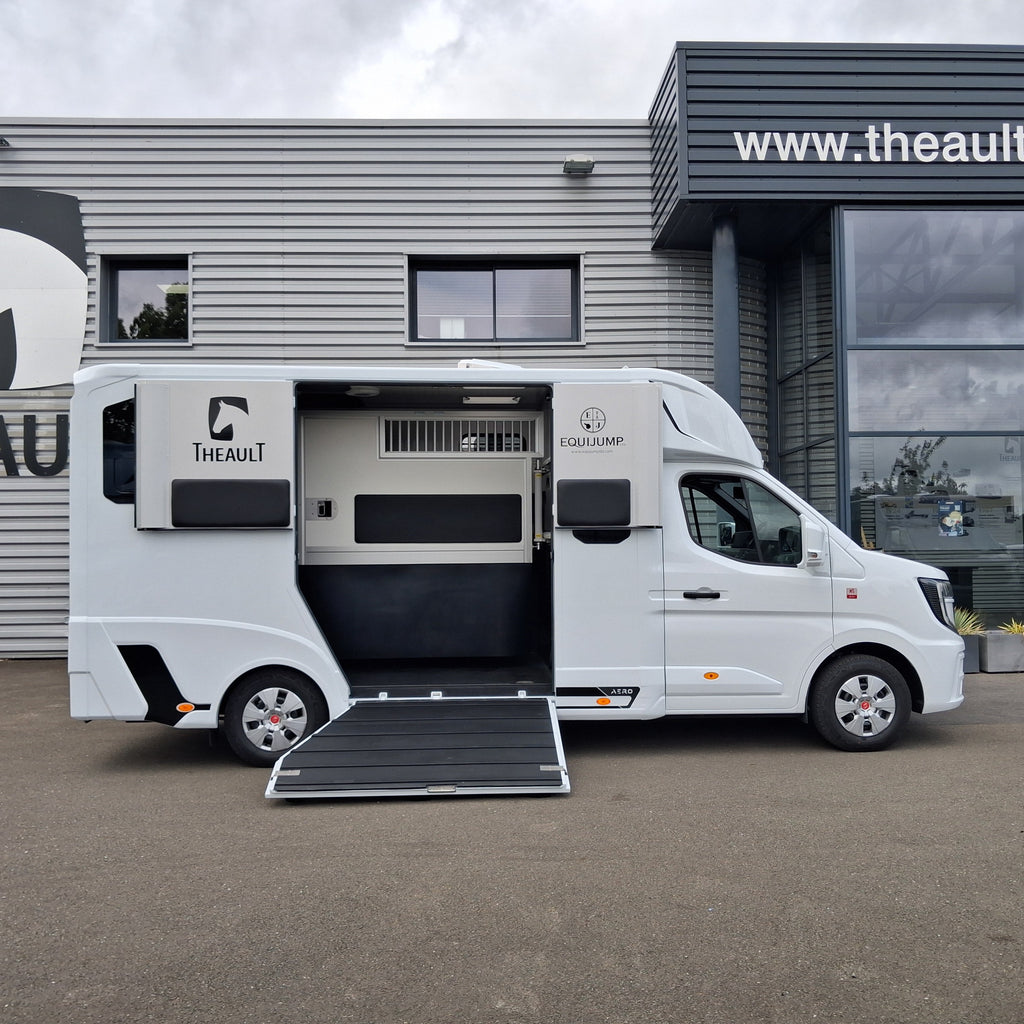 Theault - Aero Master 5L Horsebox (2026)