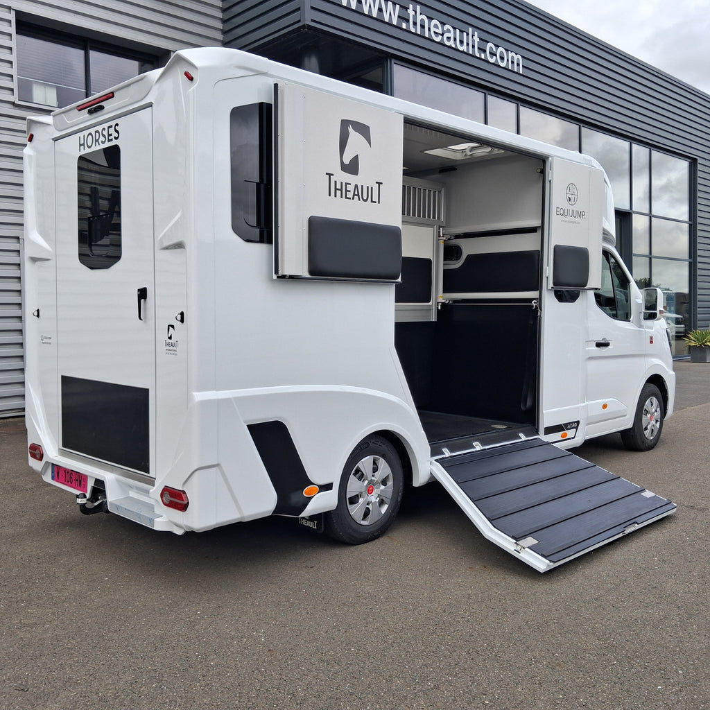 Theault - Aero Master 5L Horsebox (2026)