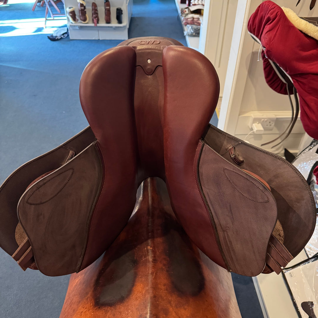 CWD - Classic Saddle 16.5 inch (2024)