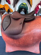 CWD - Classic Saddle 17.5 inch (2026)