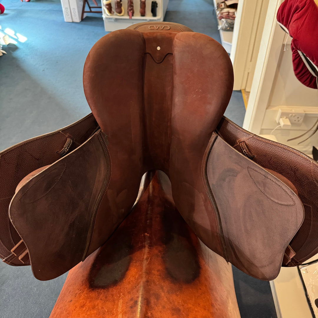 CWD - Classic Saddle 17 inch (2024)