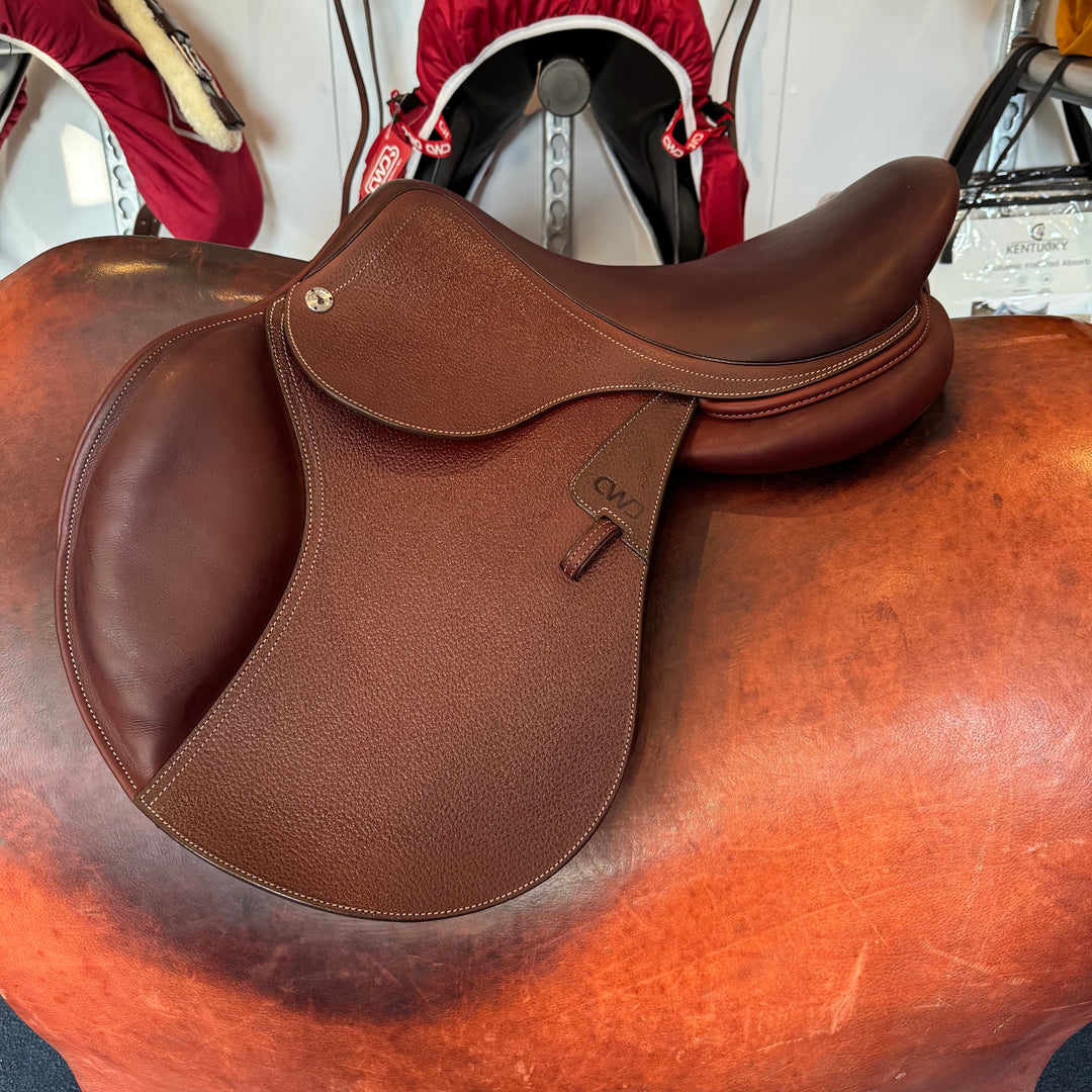 CWD - Classic Saddle 17 inch (2024)