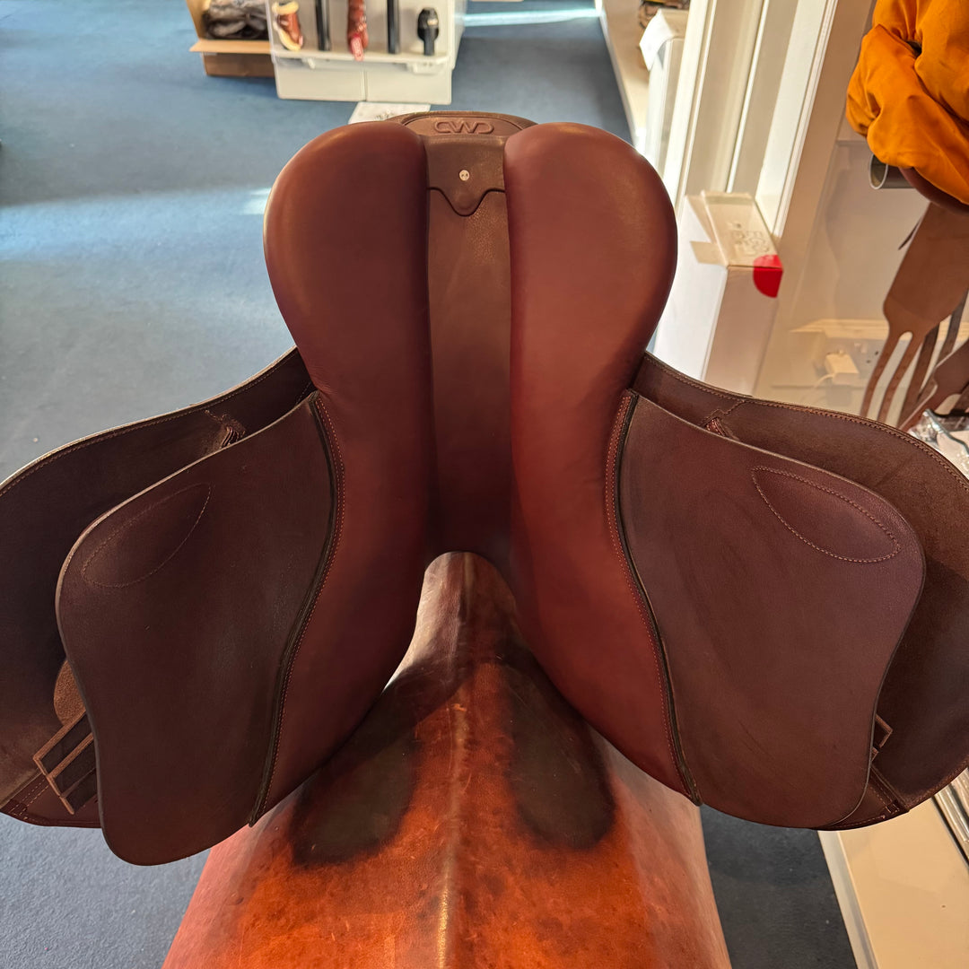 CWD - Classic Saddle 17 inch (2026)