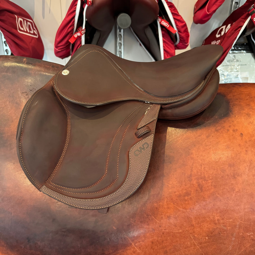 CWD - Classic Saddle 15.5 inch (2024)