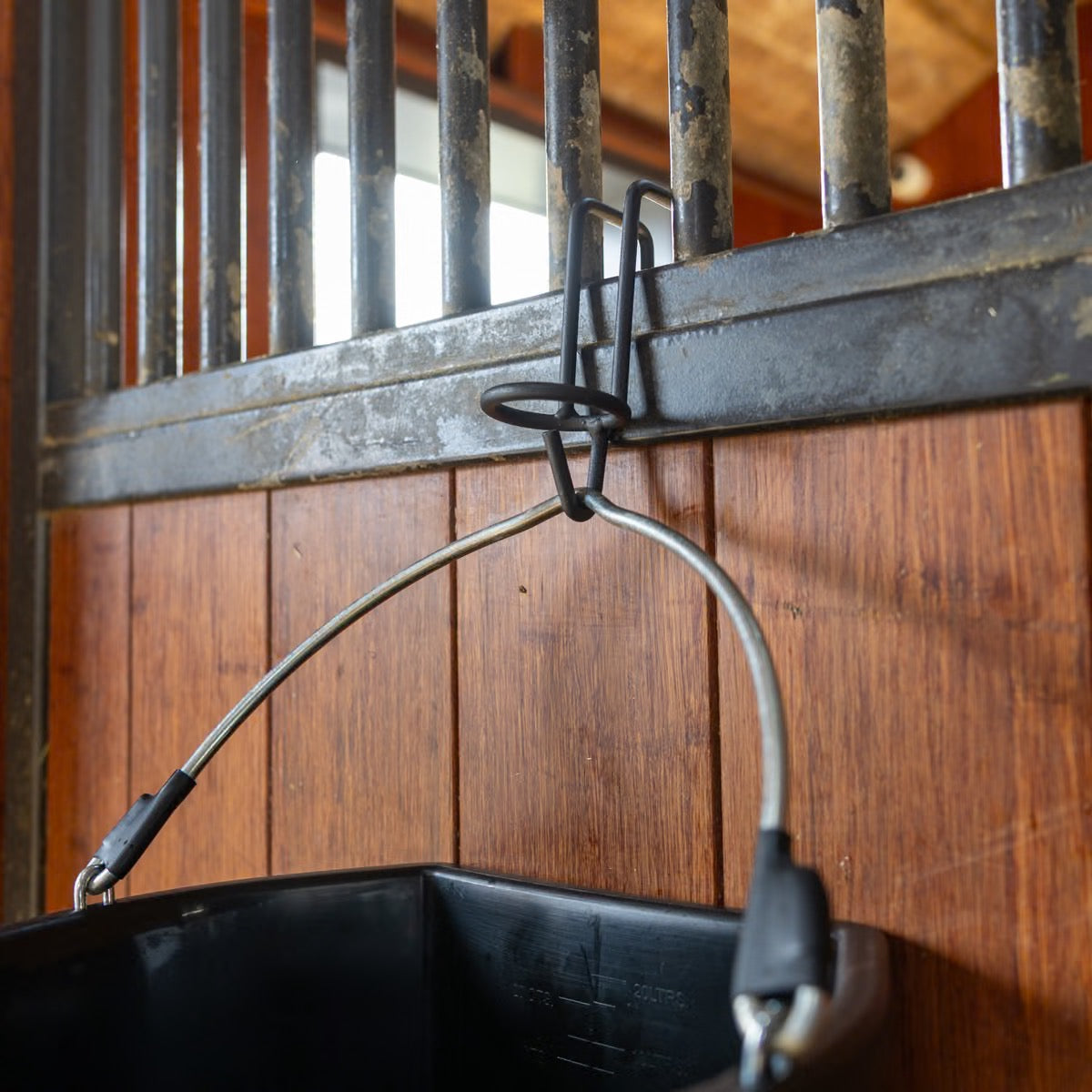 Kentucky Horsewear Bucket Portable Hook Matt
