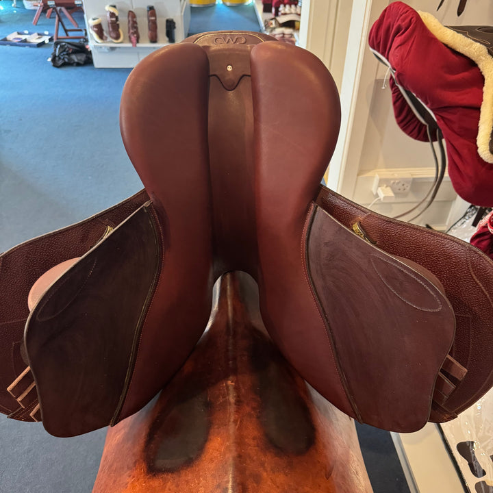 CWD - Classic Saddle 17.5 inch (2024)