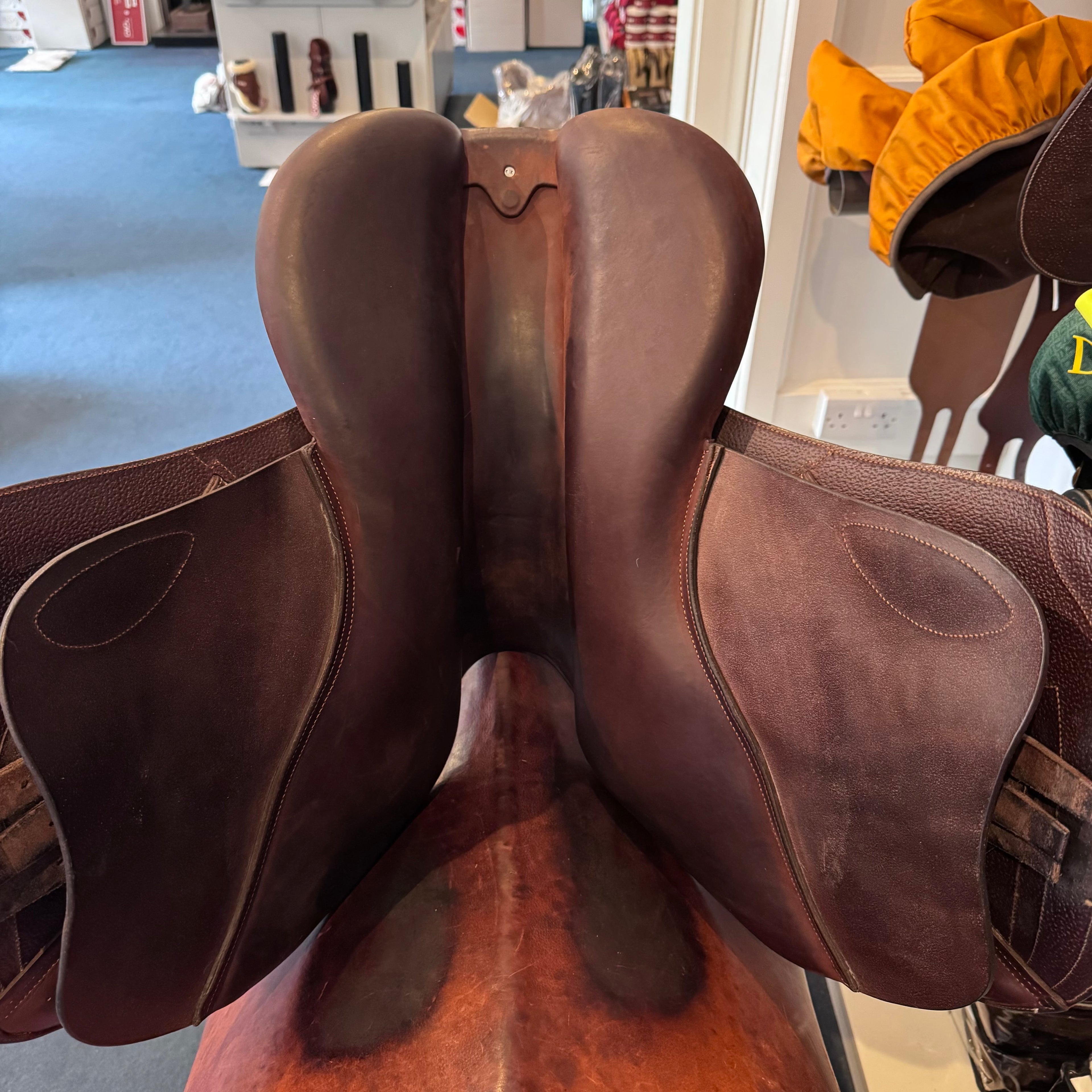 CWD - Classic Saddle 17.5 inch (2024)