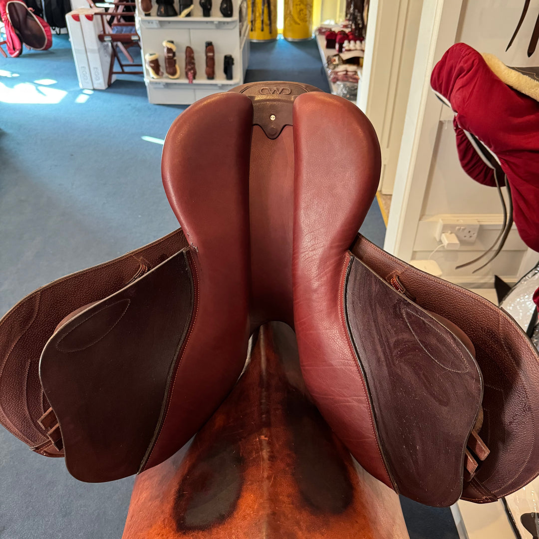 CWD - Classic Saddle 17.5 inch (2024)