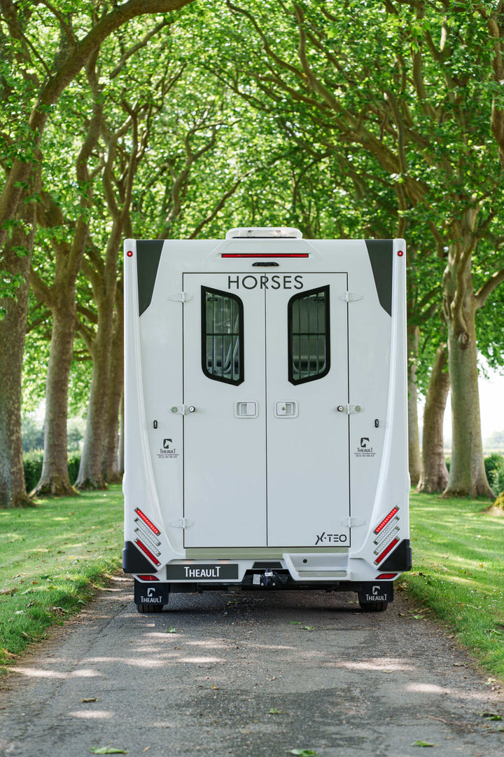 Theault - Xteo Horsetruck