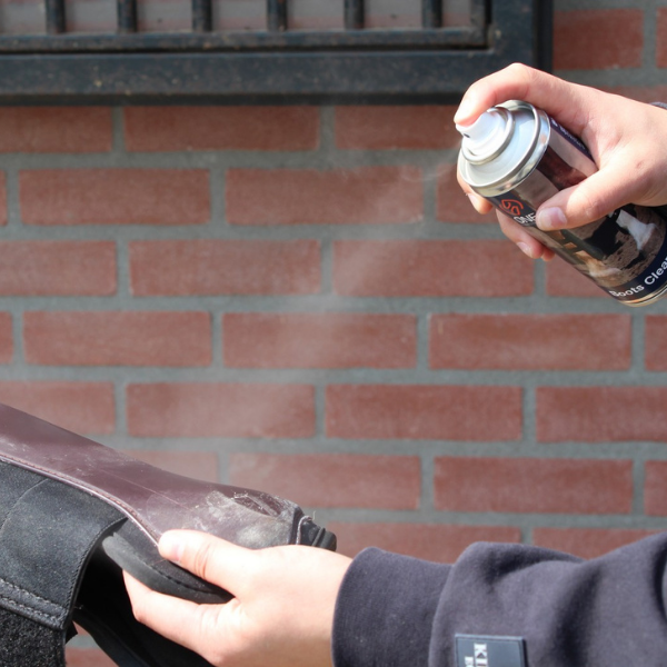 One Equestrian Boots Cleaner