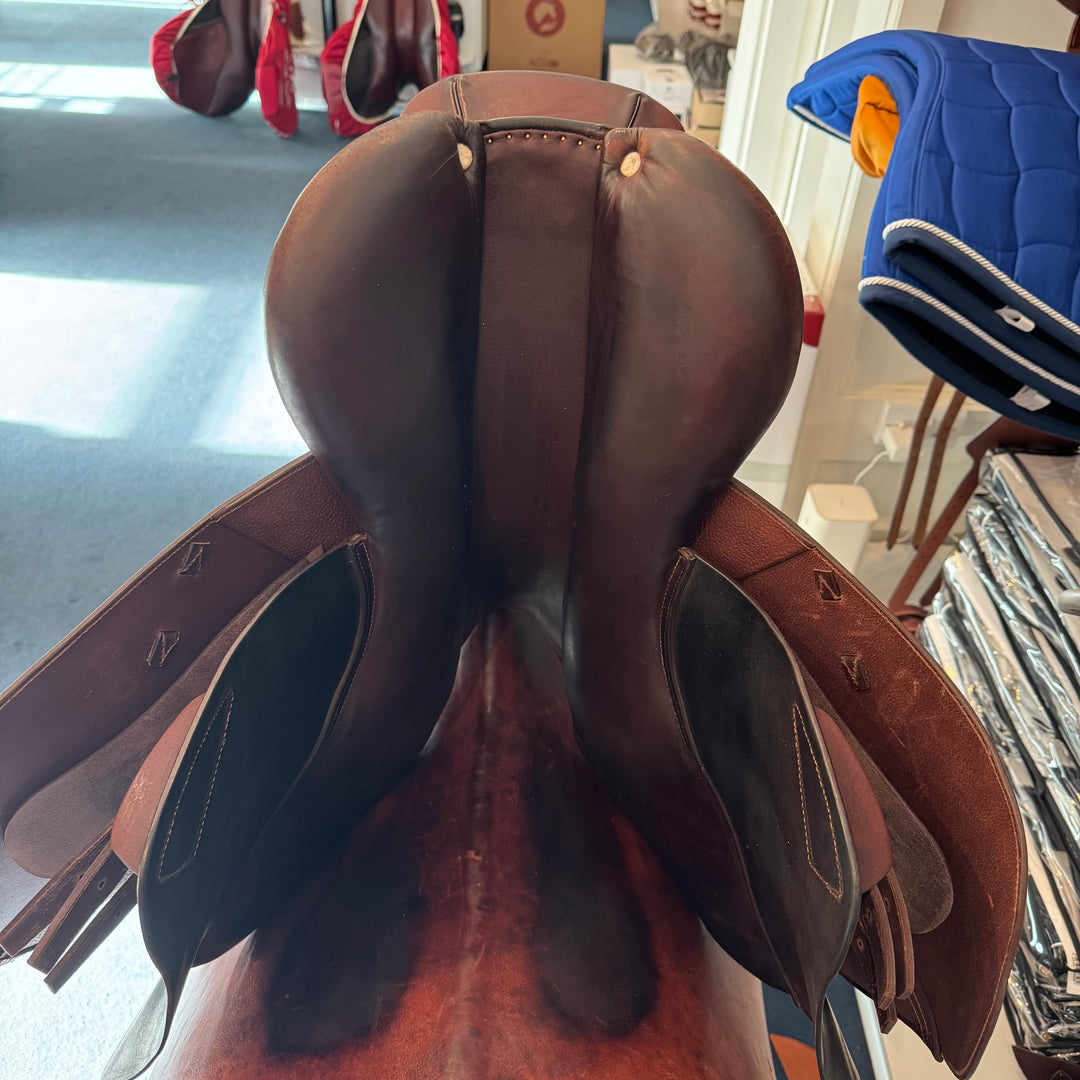 CWD - Classic Saddle 17.5 inch (2015)