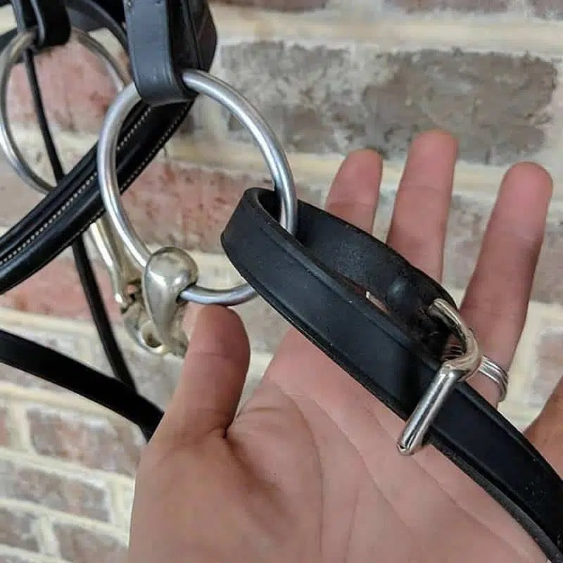 Dyon Rubber Reins With 7 Leather Loops Monkey Buckle