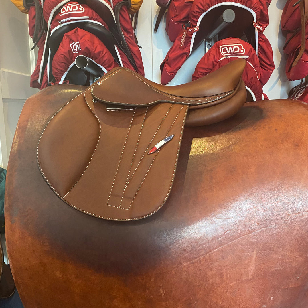 Butet - Saddle 16 inch (2024)