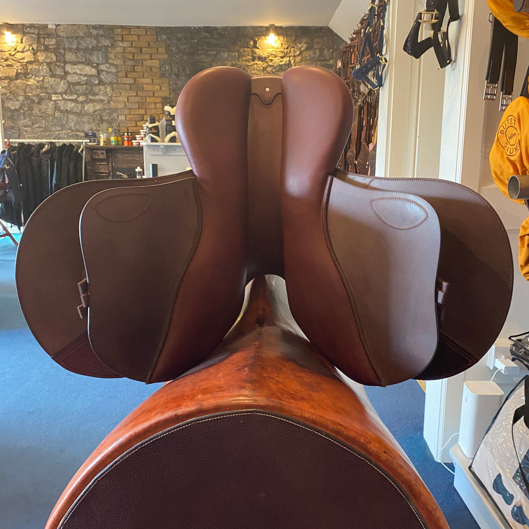 CWD - Classic Saddle 17.5 inch (2024)