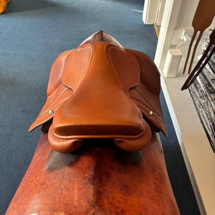 Butet 16 inch (2024)