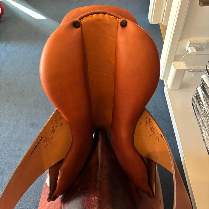 Butet Training Saddle 17 inch (2023)