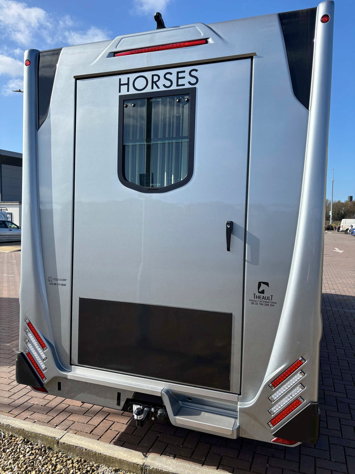 Theault - Xteo Horsetruck (2026)