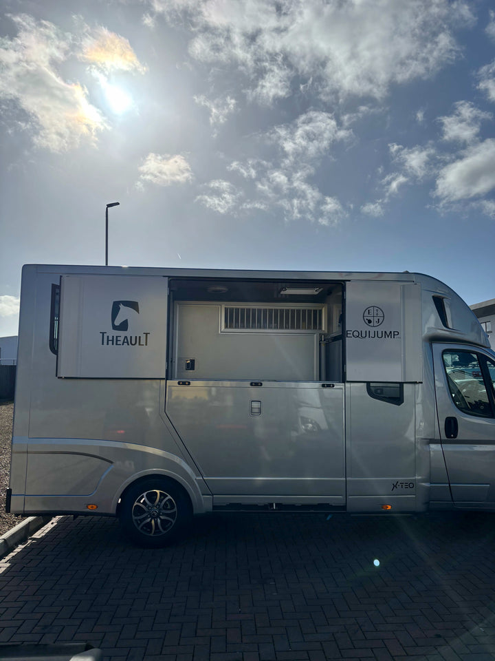 Theault - Xteo Horsetruck (2026)