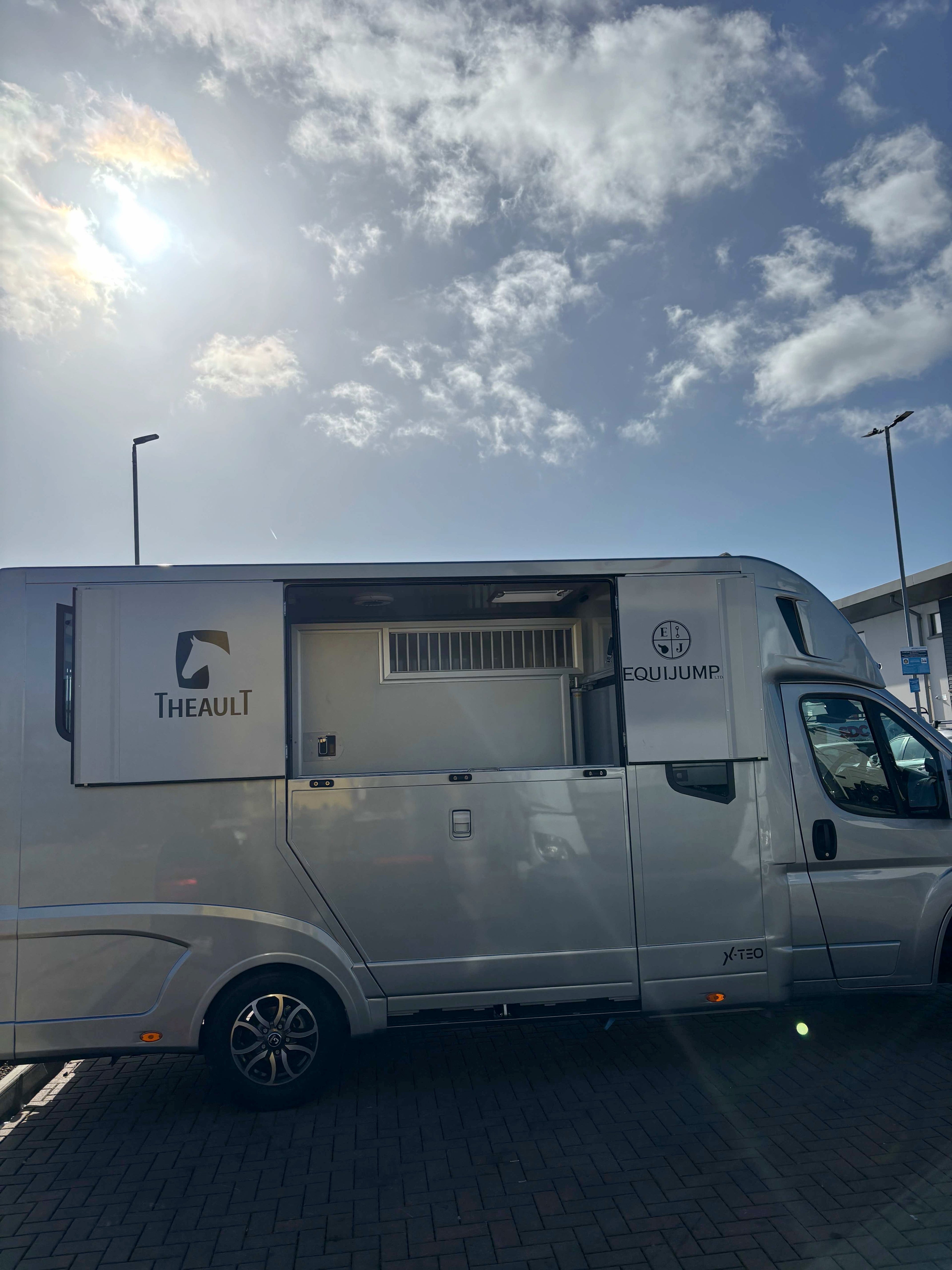 Theault - Xteo Horsetruck (2026)