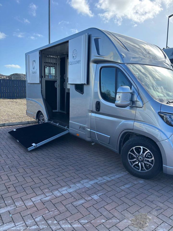 Theault - Xteo Horsetruck (2026)