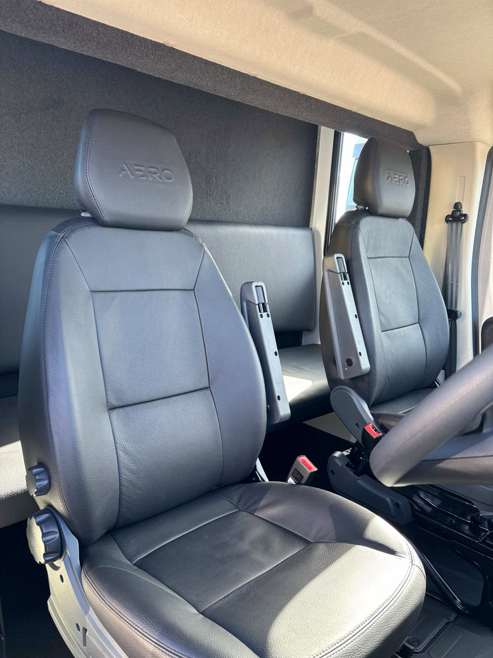 Theault - Xteo Horsetruck (2026)