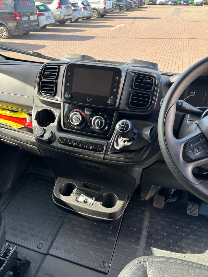 Theault - Xteo Horsetruck (2026)