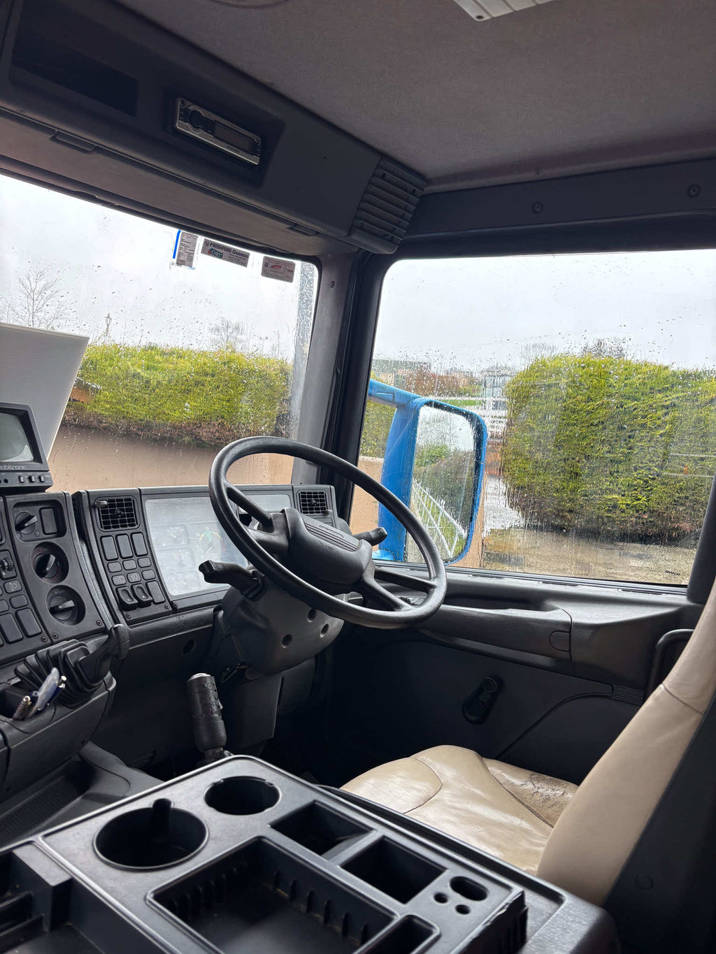 Scania - 24-ton horse lorry (1996)
