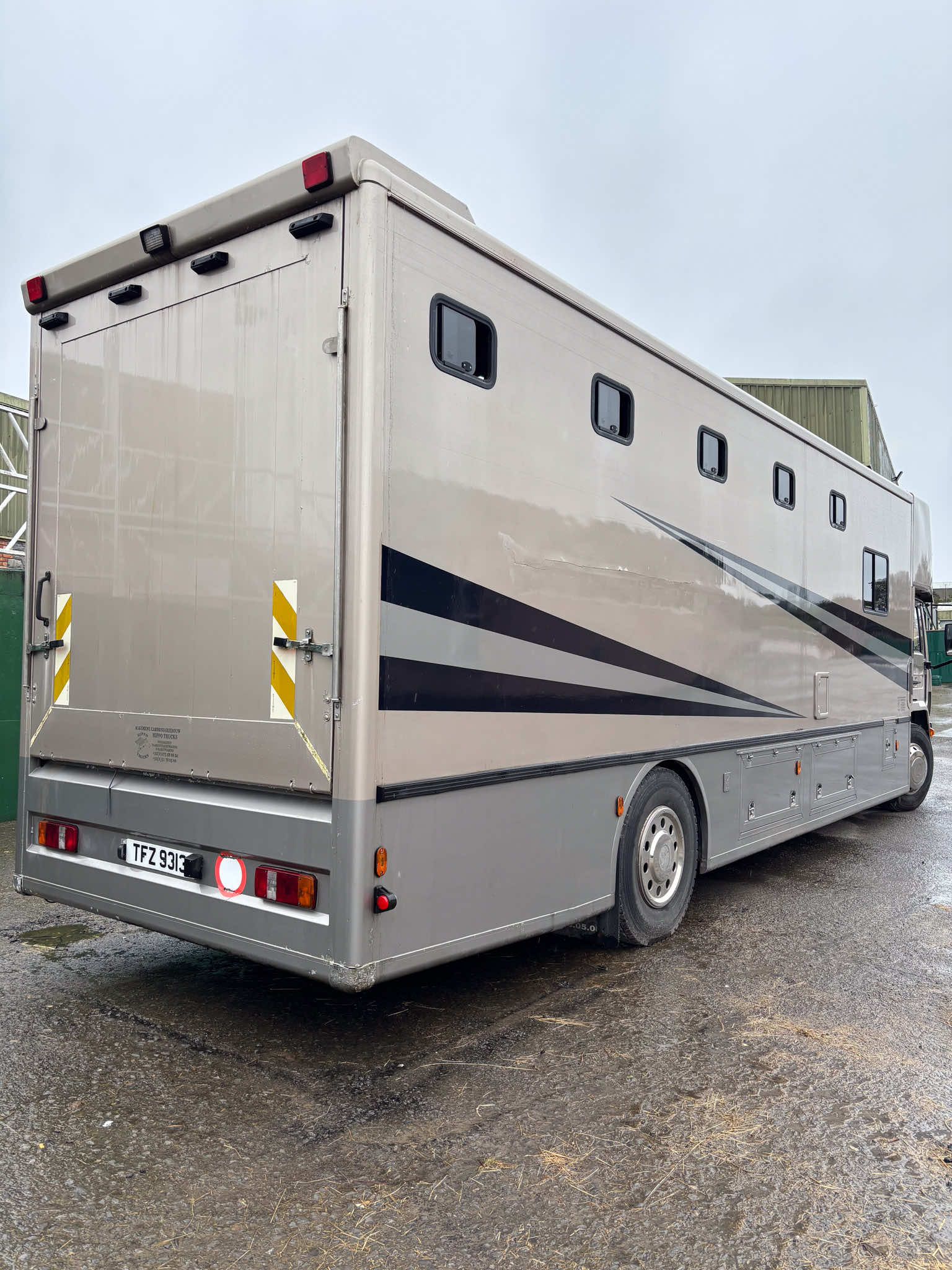Volvo - 24-ton horse lorry (2005)