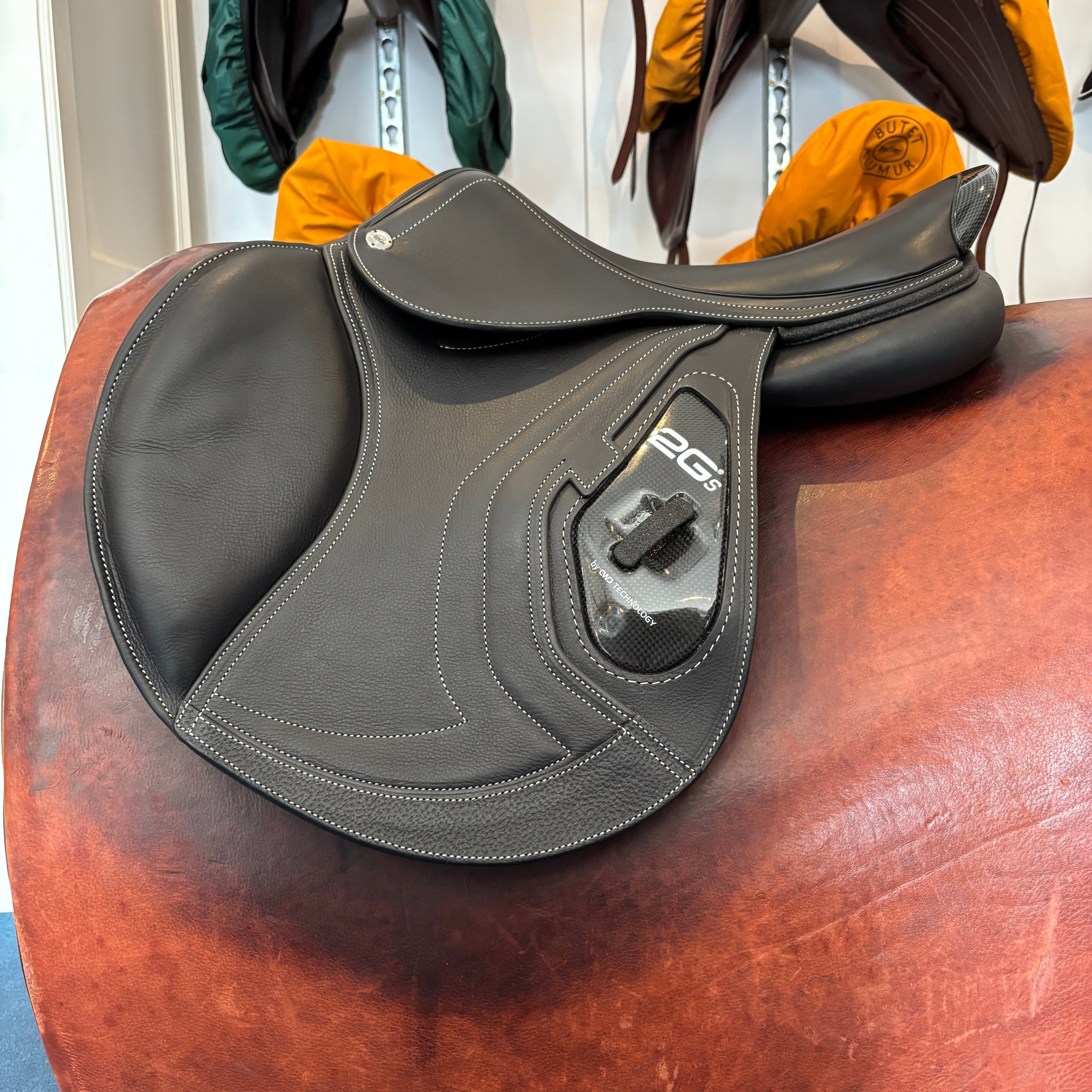 CWD - 2Gs Saddle 17 inch (2026)