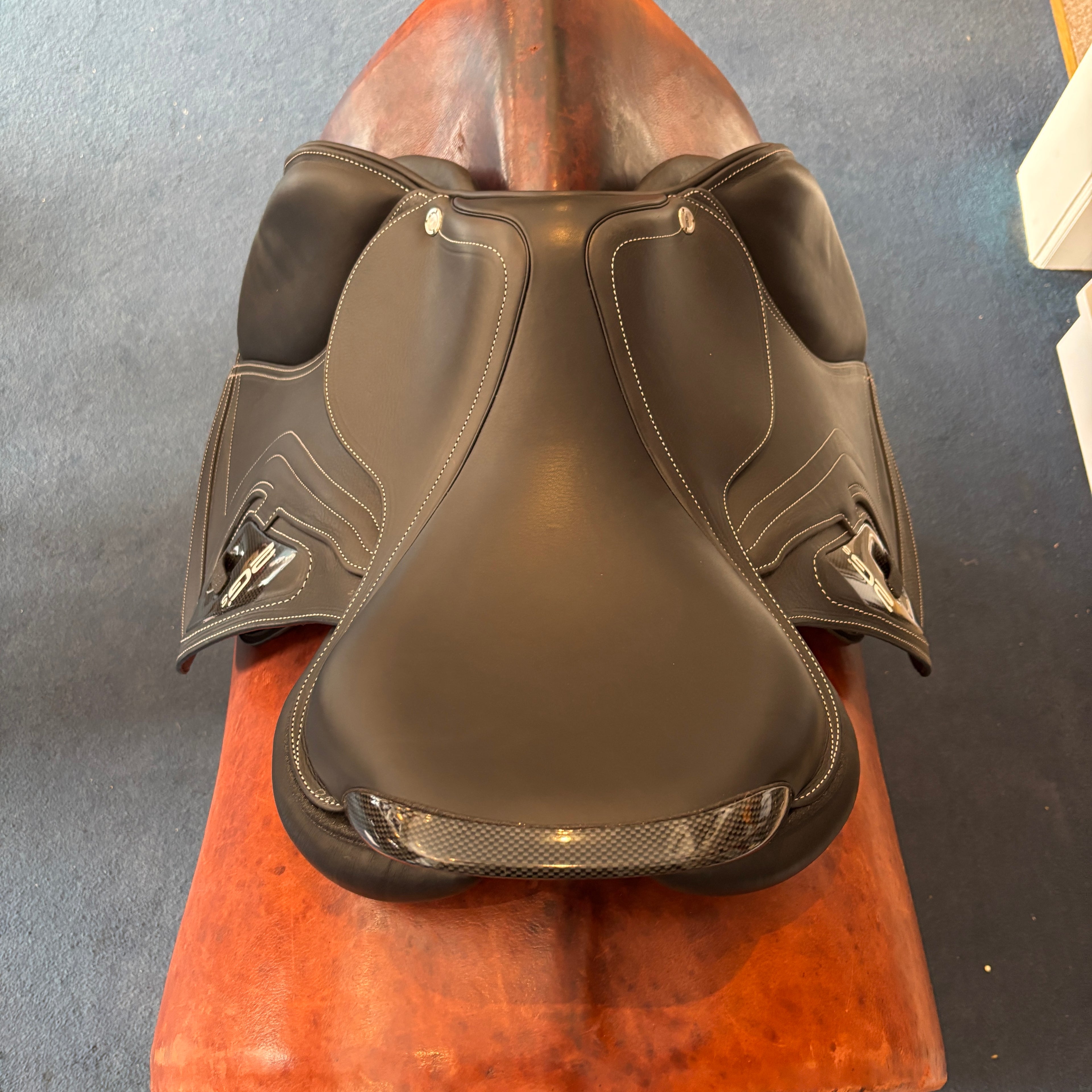 CWD - 2Gs Saddle 17 inch (2026)