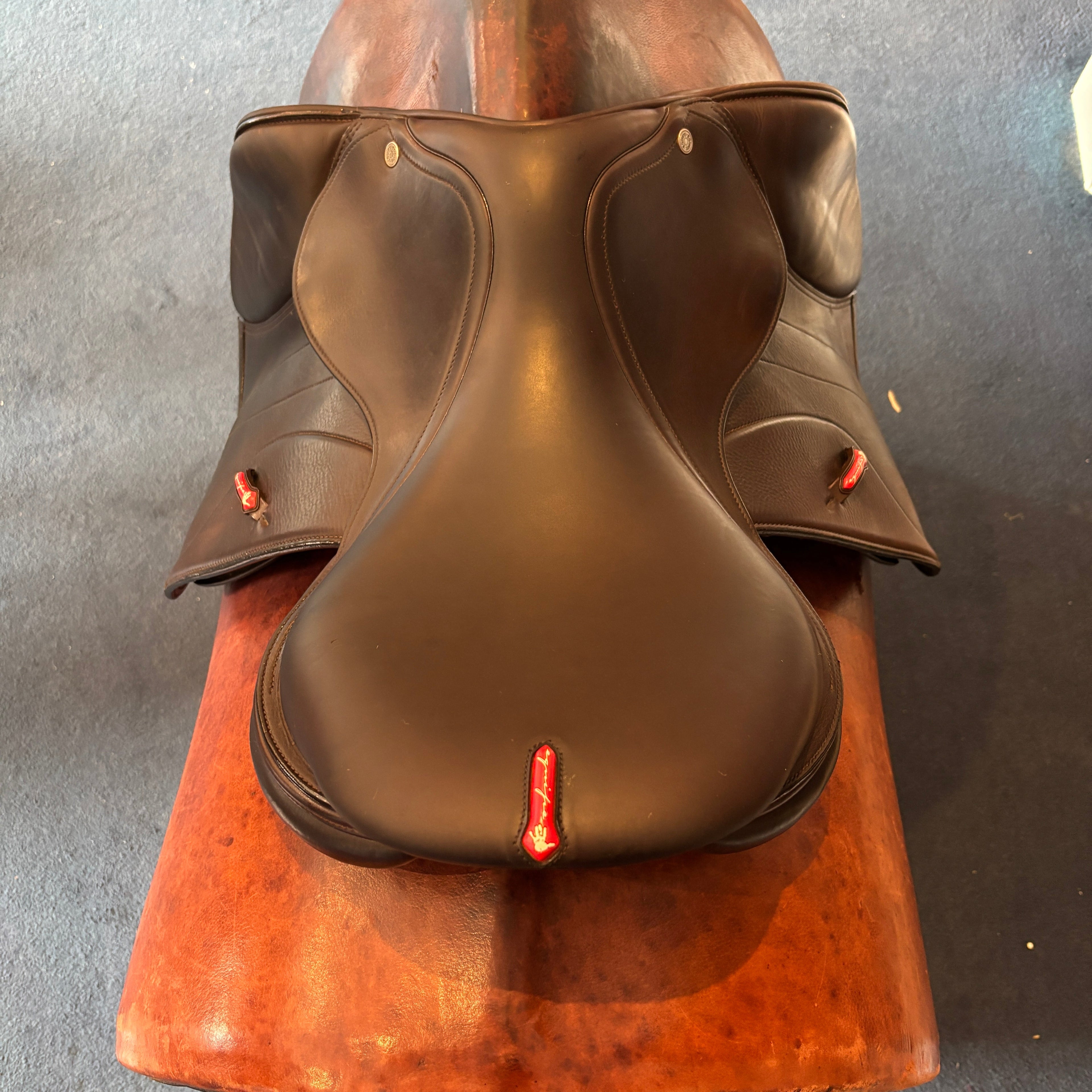 Equipe - 17.5 inch brown (2024)