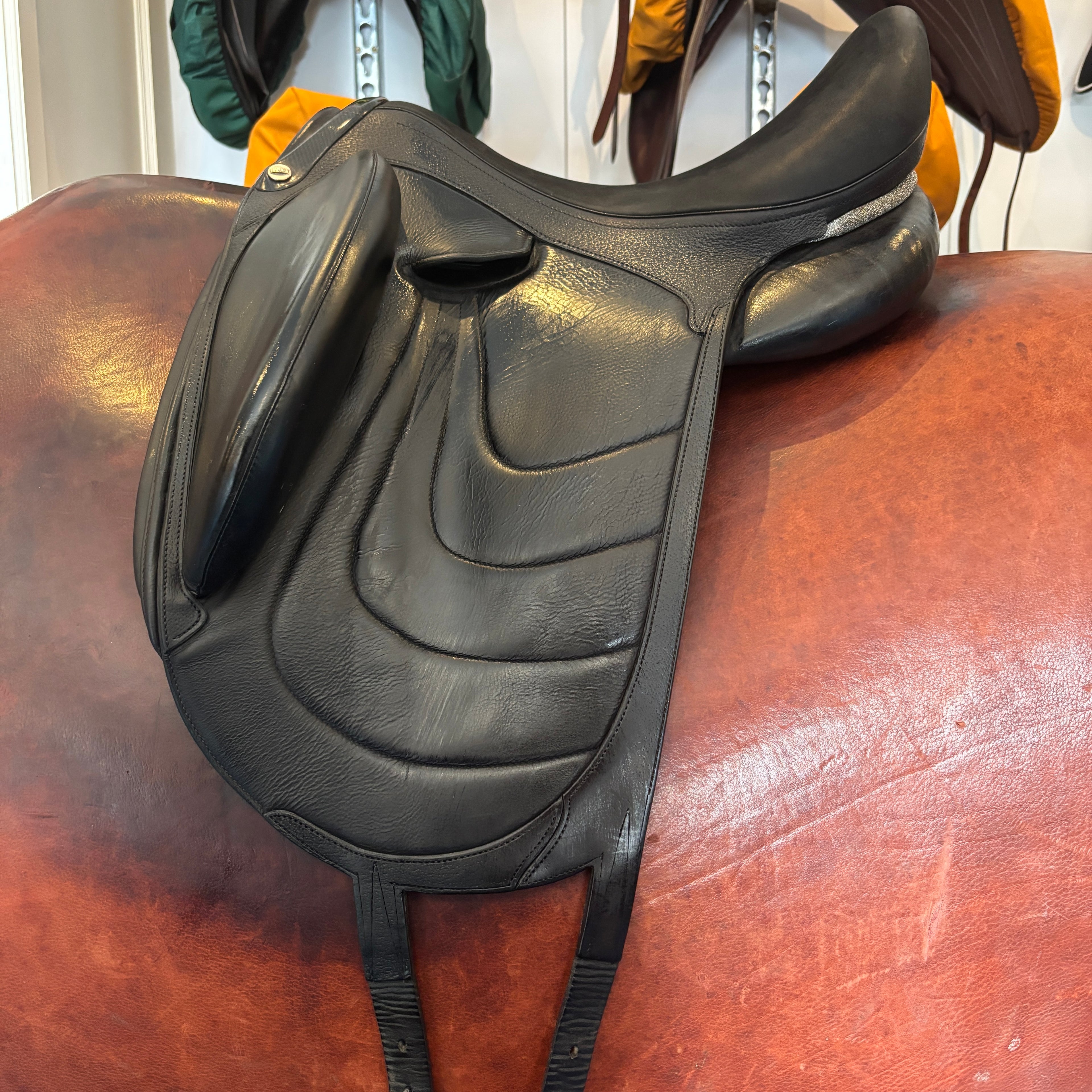 Devoucoux - 16.5 inch Dressage (2017)