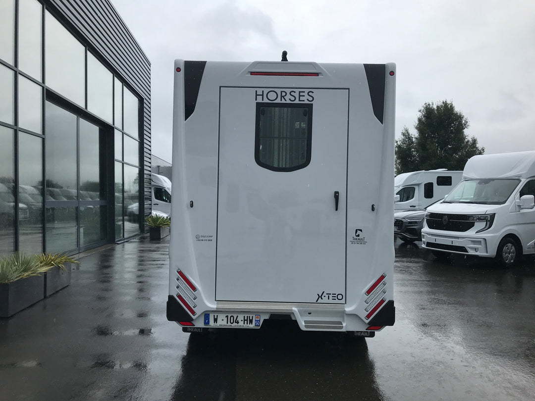 Theault Xteo 3 Horsetruck (2025)