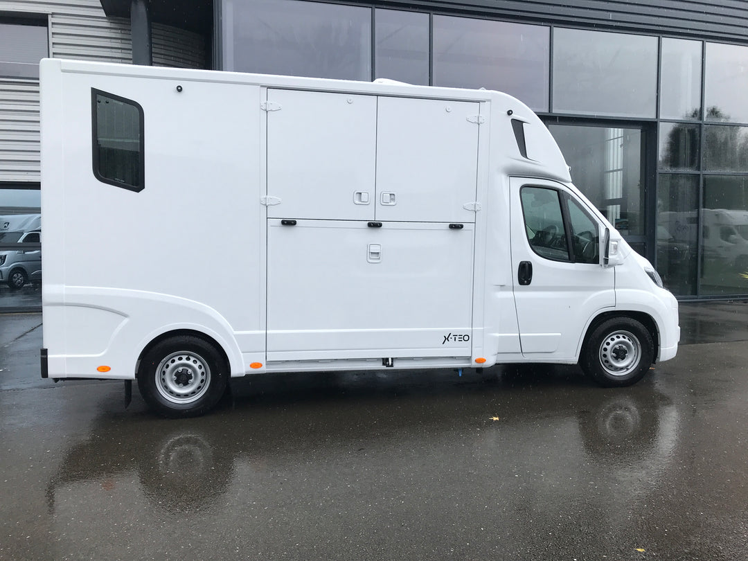 Theault Xteo 3 Horsetruck (2025)