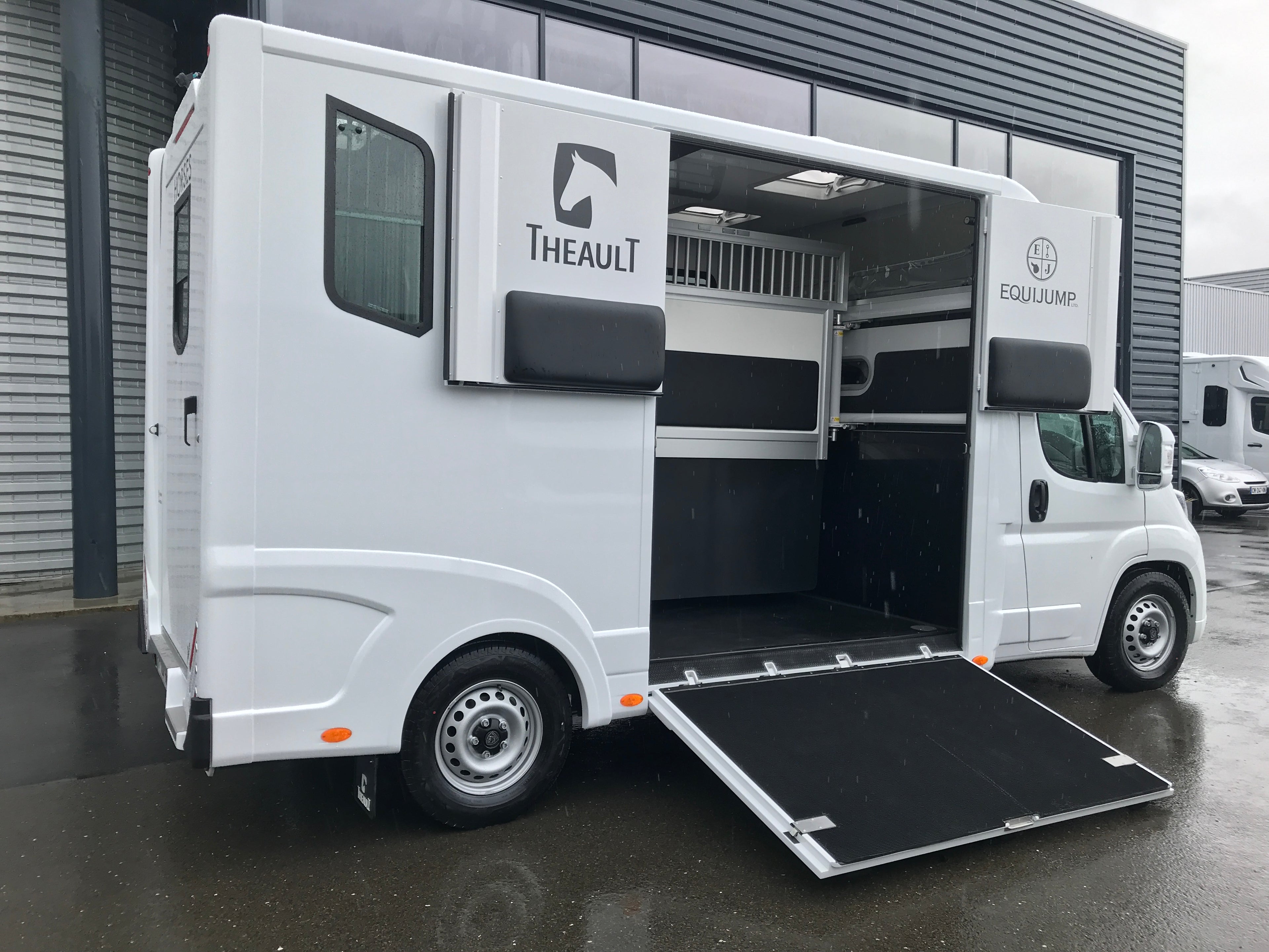 Theault - Xteo 3 Horsetruck (2026)