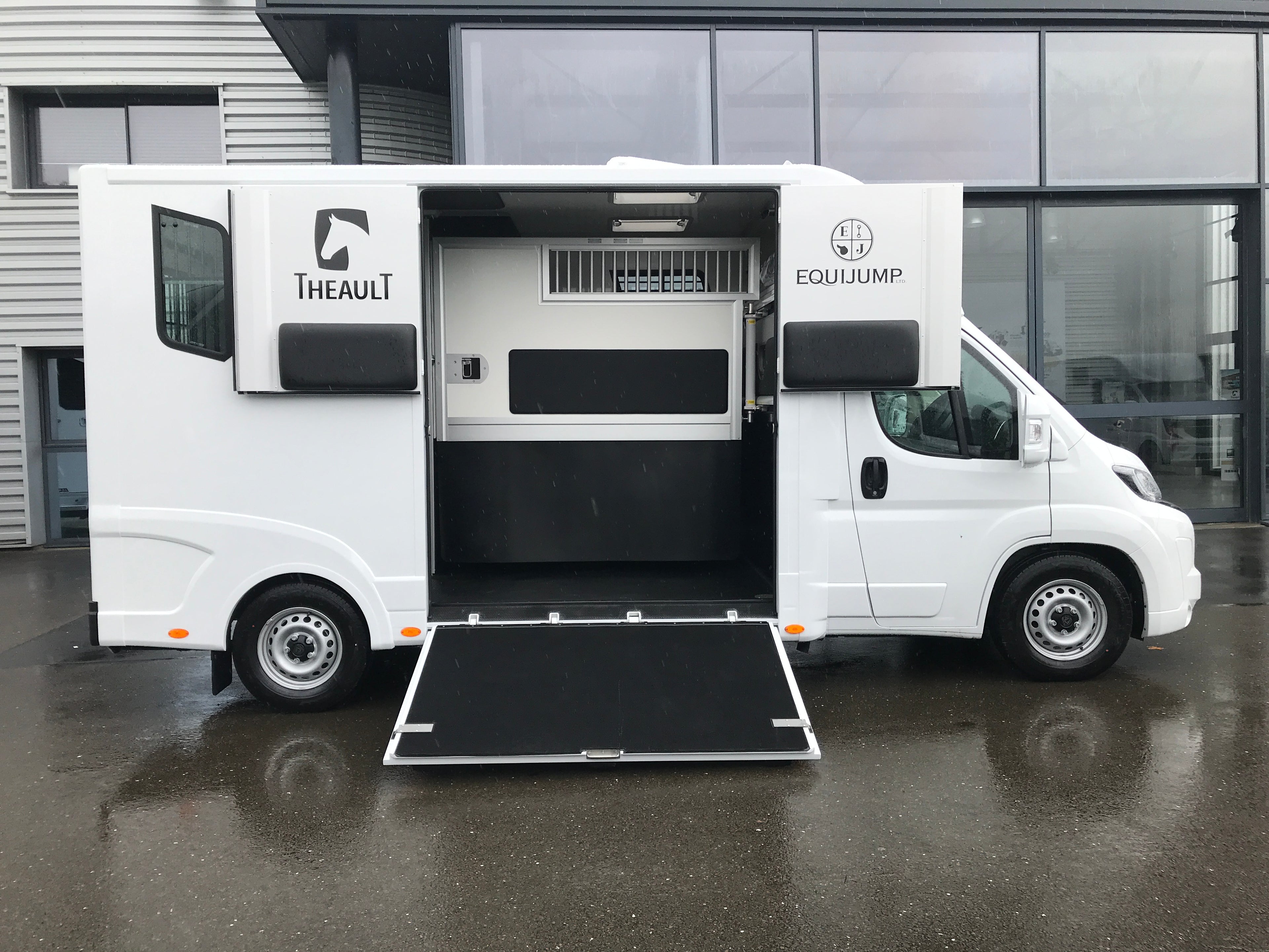 Theault - Xteo 3 Horsetruck (2026)