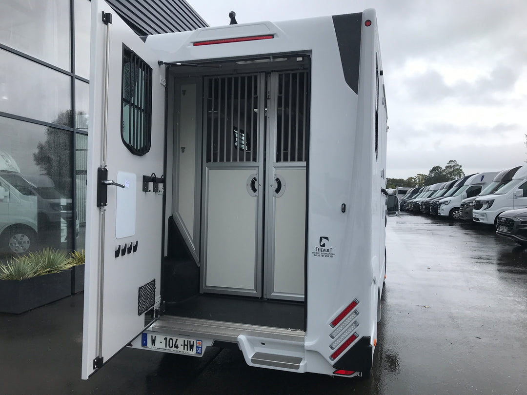 Theault Xteo 3 Horsetruck (2025)