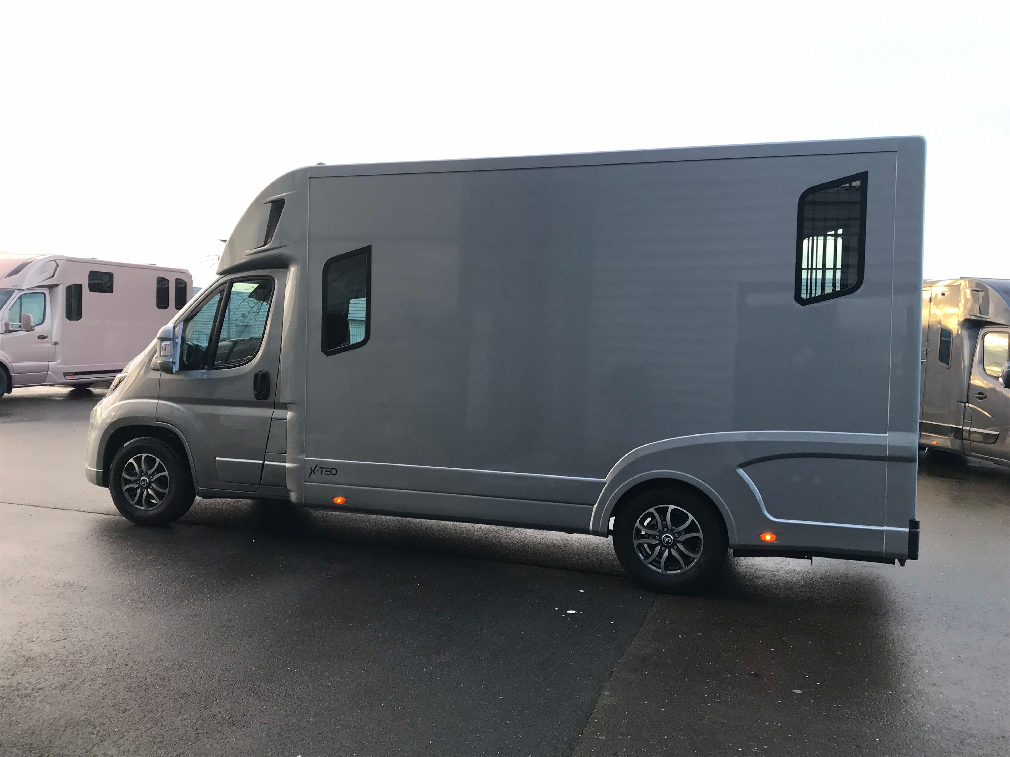 Theault - Xteo Horsetruck (2026)