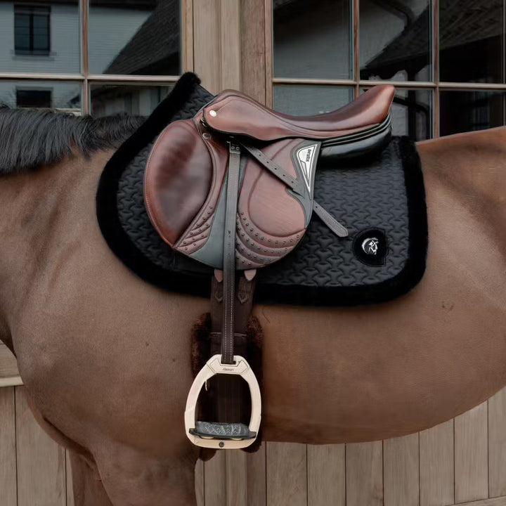 Kentucky Horsewear Saddle Pad Fake Fur Plaited Quilt