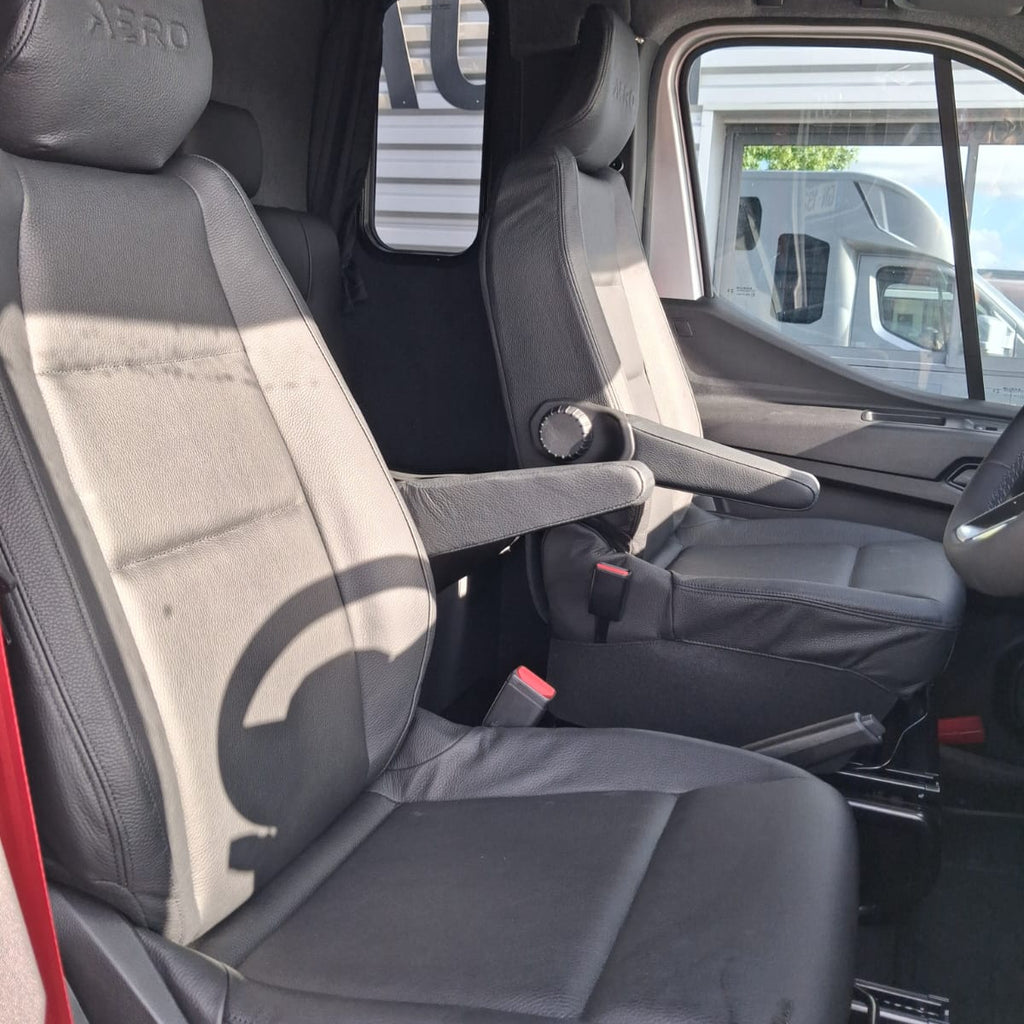Theault - Aero Switch 5L Horsebox Automatic (2026)