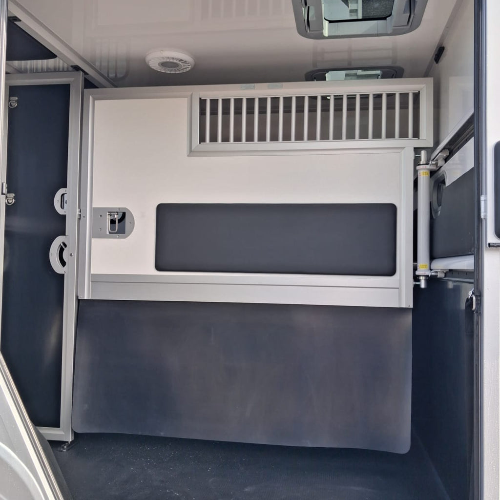 Theault - Aero Switch 5L Horsebox Automatic (2026)
