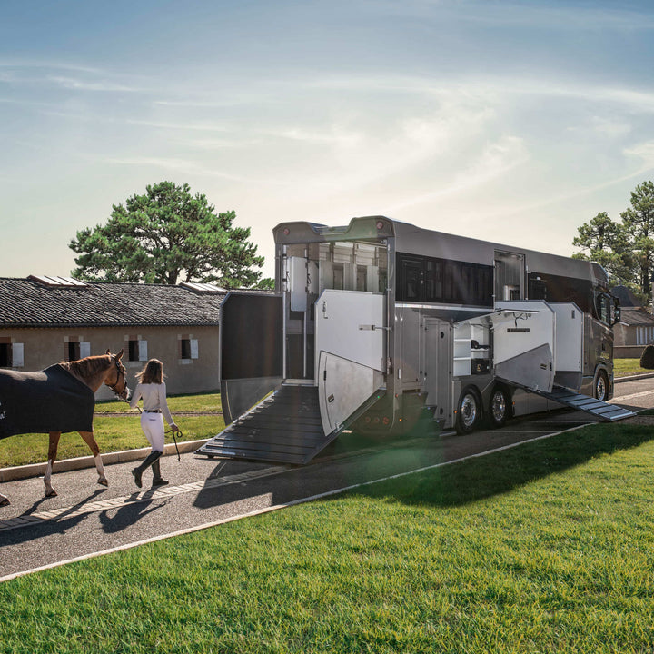 Theault - Elegance Horsetruck