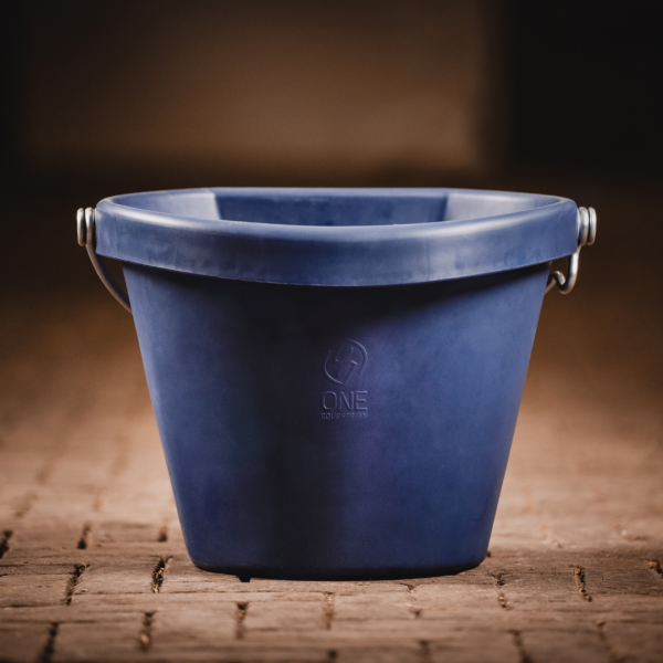 One Equestrian The One Bucket 18L